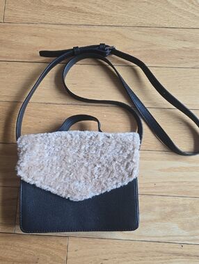 GAP Black Crossbody with Cream Shearling Flap